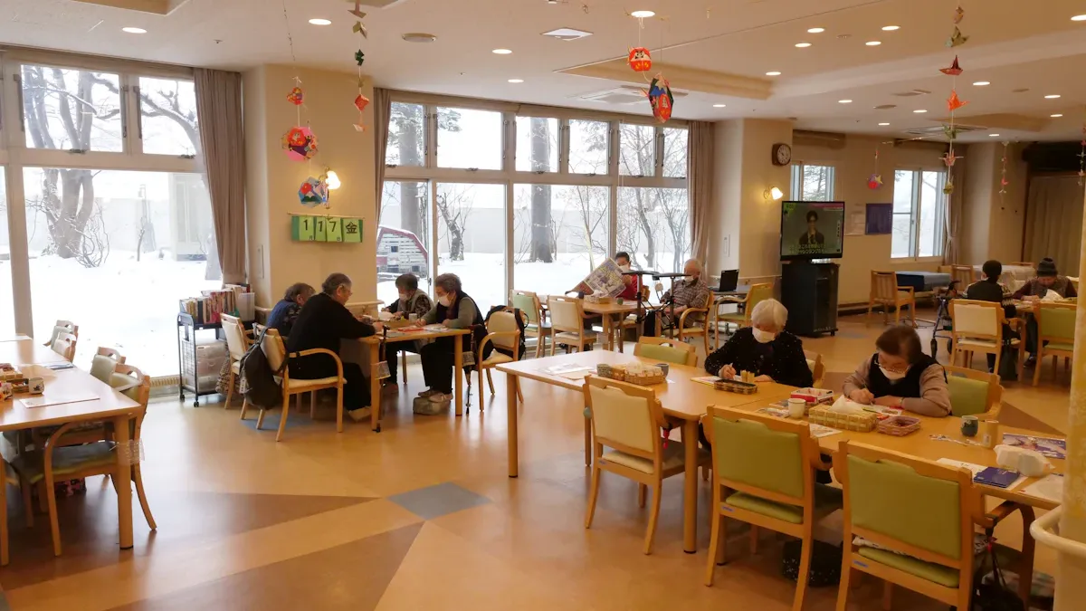 デイサービスセンター泉共 優楽｜札幌市西区発寒の通所介護