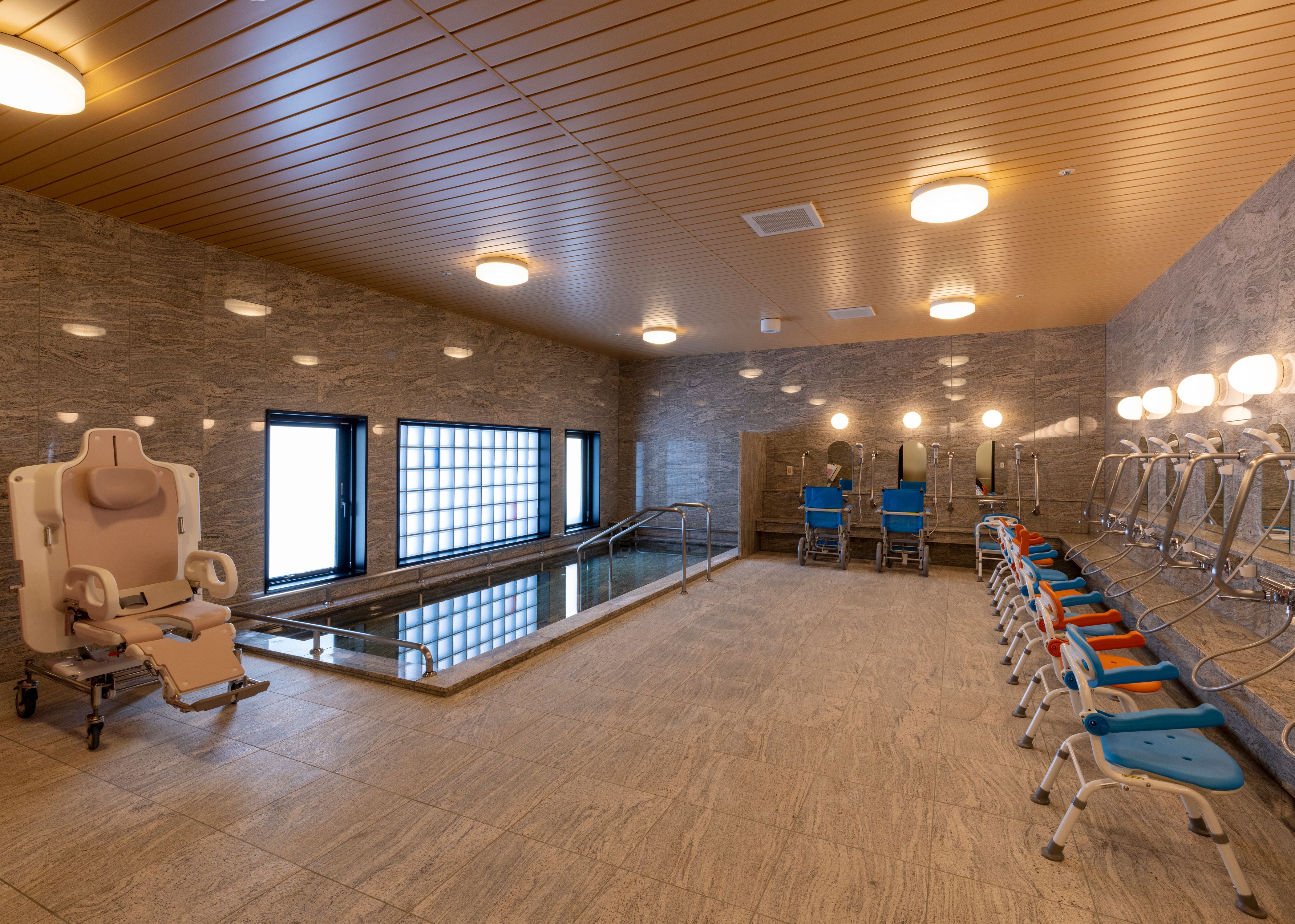 デイサービスセンター泉共 西宮の沢｜札幌市手稲区西宮の沢の通所介護