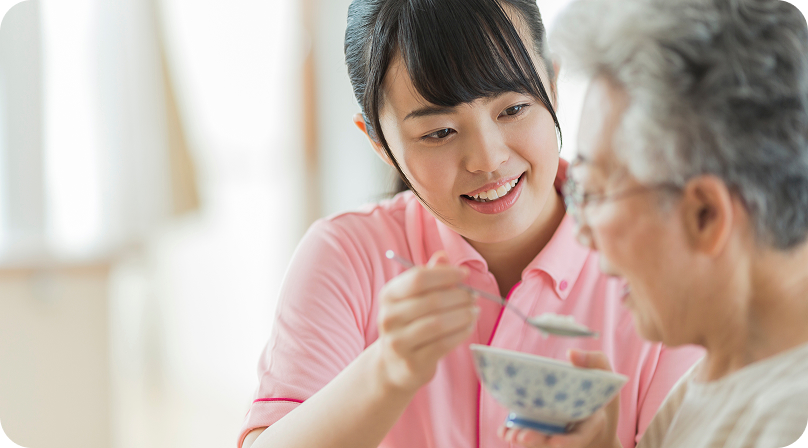 健康状態のチェック・食事の介助 <br>「ではまた夕方お伺いいたします」